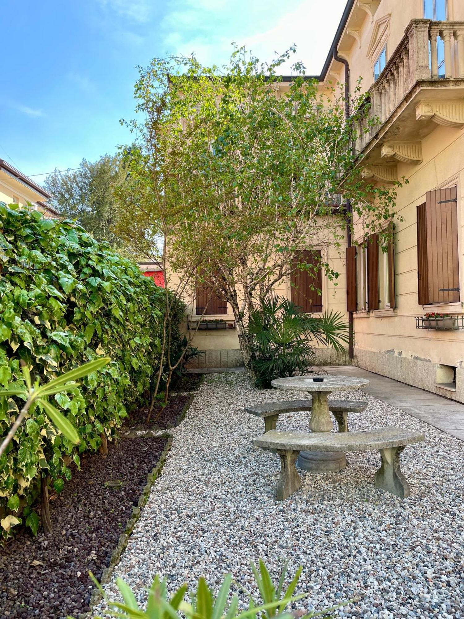 Dimora Montecchi Otel Verona Dış mekan fotoğraf